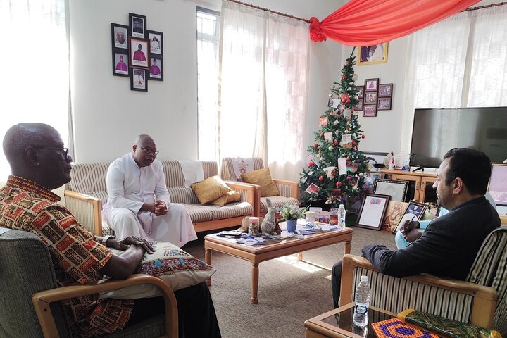 رهبر کاتولیکهای غنا: تصویر ایران در میان مسیحیان قابل احترام و اعتماد است