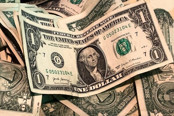 جنگ تجاری ترامپ ارزش دلار را کاهش داد جنگ تجاری ترامپ ارزش دلار را کاهش داد