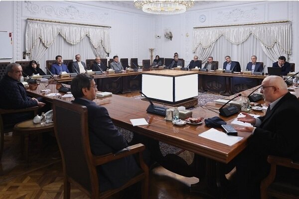 پزشکیان: با وجود فضای رانتی در اقتصاد، بازار رقابتی شکل نخواهد گرفت پزشکیان: با وجود فضای رانتی در اقتصاد، بازار رقابتی شکل نخواهد گرفت