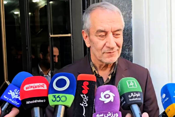 علی کفاشیان: اگر جواب ندهند صبح دوشنبه به AFC و FIFA شکایت خواهم کرد علی کفاشیان: اگر جواب ندهند صبح دوشنبه به AFC و FIFA شکایت خواهم کرد