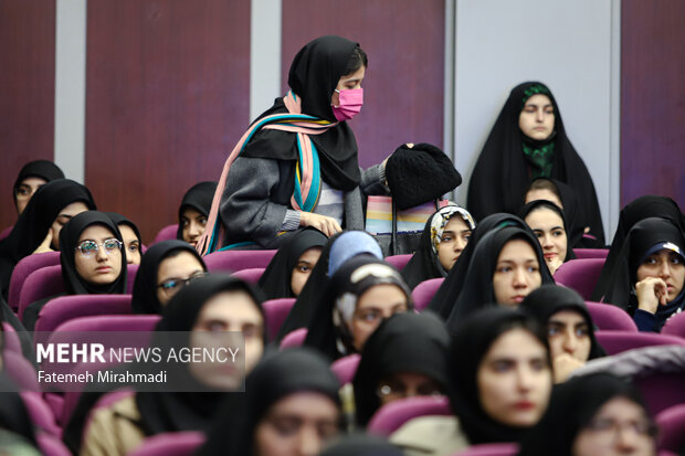 مراسم اولین سالگرد شهیده فائزه رحیمی 6