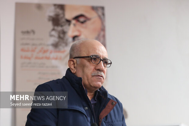 رونمایی از کتاب «آفاق دانایی» 17
