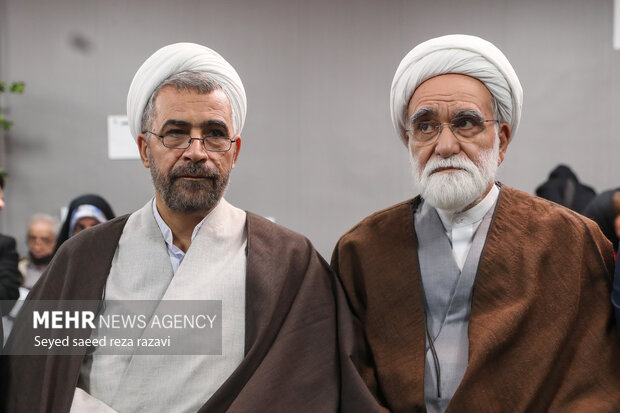 رونمایی از کتاب «آفاق دانایی» 3