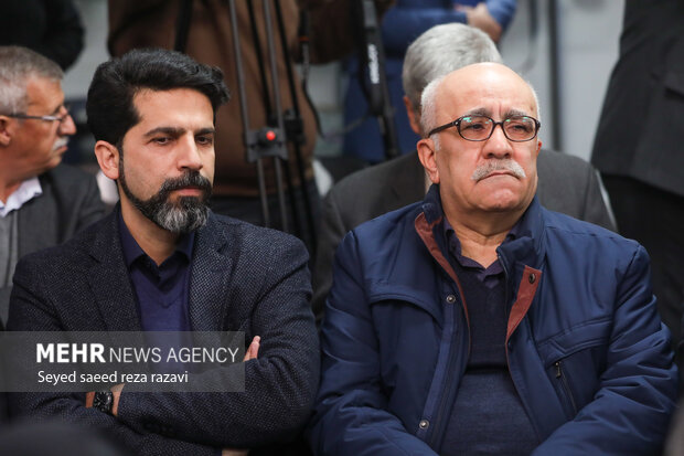 رونمایی از کتاب «آفاق دانایی» 4