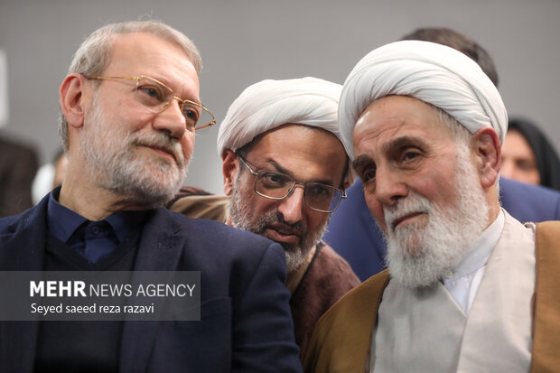 رونمایی از کتاب «آفاق دانایی» 22