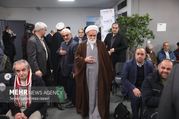 رونمایی از کتاب «آفاق دانایی» 26