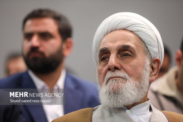رونمایی از کتاب «آفاق دانایی» 39
