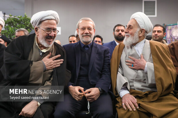 رونمایی از کتاب «آفاق دانایی» 30