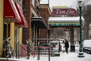 Winter storm in US causes massive flight cancellations