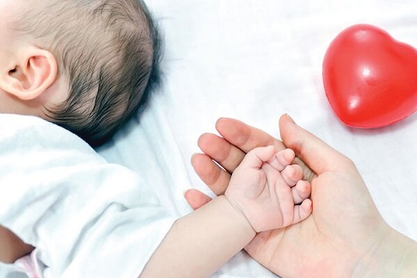 تغذیه با شیر مادر اساسیترین راهکار در کاهش مرگومیر نوزادان