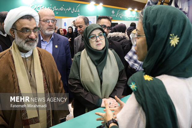 سومین نمایشگاه دستاوردها و ظرفیتهای شرکتهای دانشبنیان و خلاق 34