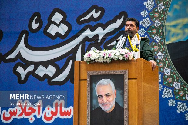 Employees honored at General Soleimani' martyrdom anniversary
