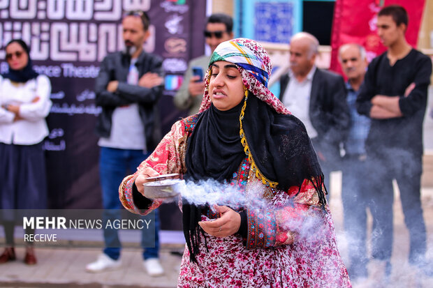 روز دوم نوزدهمین جشنواره بین المللی تئاتر مقاومت در خرمشهر