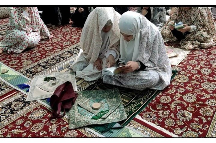 اعتکاف؛ تجلی نجواهای عاشقانه کردستانیها با معبود