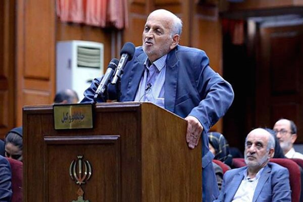 دادگاههای حقوق بشری نگذارند منافقین آزادانه تردد کنند