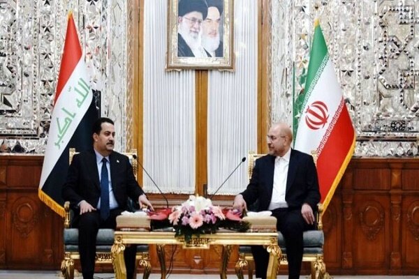 İran Meclis Başkanı ile Irak Başbakanı bir araya geldi İran Meclis Başkanı ile Irak Başbakanı bir araya geldi