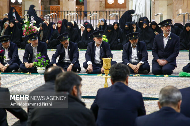 رونمایی از کتاب «کُنج حرم» در قم