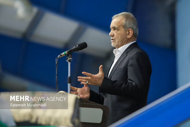 پزشکیان: نگاه ها به فتح قله ها باشد؛ برای بهتر بودن باید بجنگیم