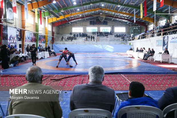 مسابقات کشتی پهلوانی در بجنورد