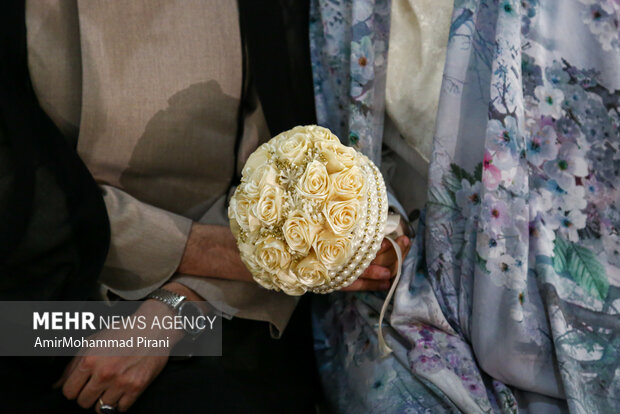 وام ازدواج در کنار بیتفاوتی بانکهای همدان؛ صفها طولانیتر میشود