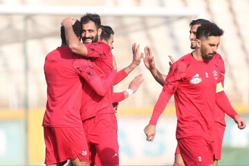 پرسپولیس با  زدن۶ گل به مصاف سپاهان می رود