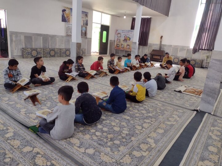 دهه نودیهای روستای وینسار پای ثابت فعالیتهای مسجدی