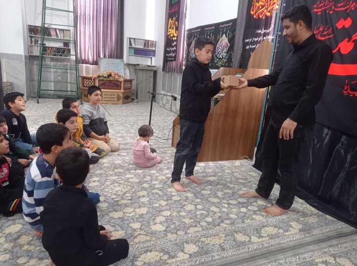 دهه نودیهای روستای وینسار پای ثابت فعالیتهای مسجدی