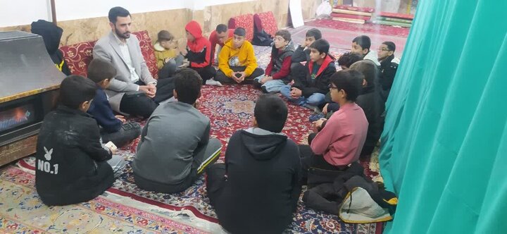 ویژهبرنامههای فرهنگی و هنری در محلات کمبرخوردار لرستان اجرا شد