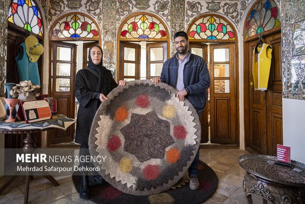 نمایشگاه آثار فاخر صنایع دستی چهارمحال و بختیاری نمایشگاه آثار فاخر صنایع دستی چهارمحال و بختیاری
