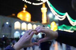 حرم مطهر امام رضا(ع) در شب میلاد امام علی(ع)