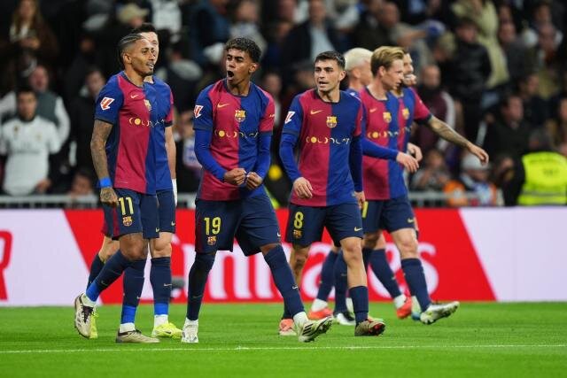 İspanya Süper Kupası'nın sahibi Barcelona İspanya Süper Kupası'nın sahibi Barcelona