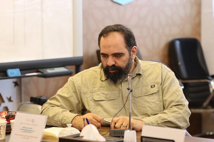 مدیر شبکه دو: باید دید چرا مخاطب تلویزیون فلان شخص معروف را به دیگران ترجیح میدهد؟