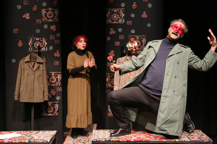 نقد نمایش «رومئو ژولیت و دو شاخه گل رز»؛ از بازی درخشان تا ضعفهای اجرایی در یک اثر عاشقانه تلخ