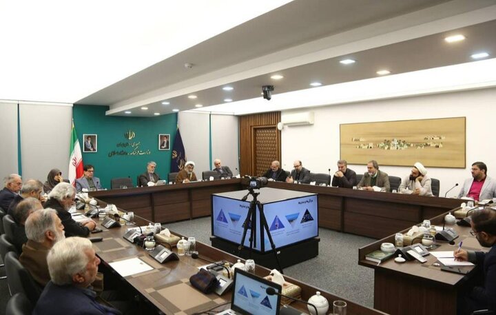 هشدار وزیر ارشاد بر توجه به فناوریهای جدید در حوزه هنر