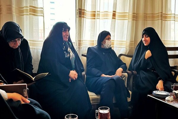 حضور معاون رئیسجمهور در منزل مرحوم استاد منیره گرجی