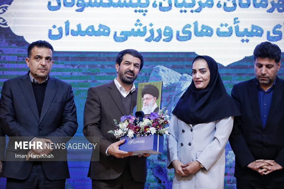 مزایده انگشتر اهدایی مقام معظم رهبری برای آزادی زندانیان 2