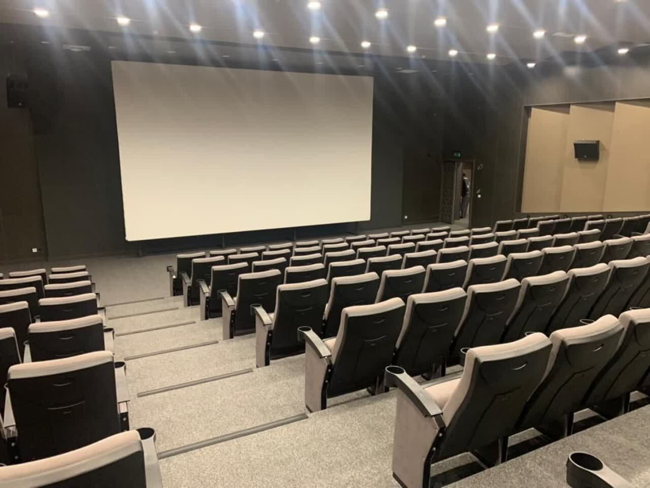 افتتاح پردیس سینمایی صدرا شیراز هم زمان با روز پدر