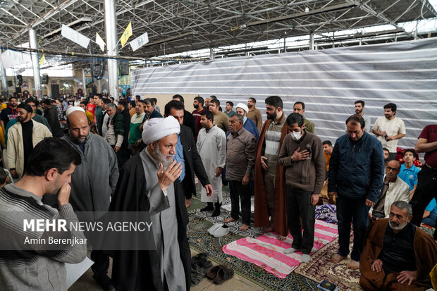 اعتکاف بزرگ جوانان کشور در شیراز