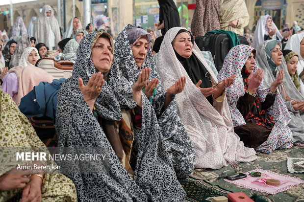 اعتکاف بزرگ جوانان کشور در شیراز