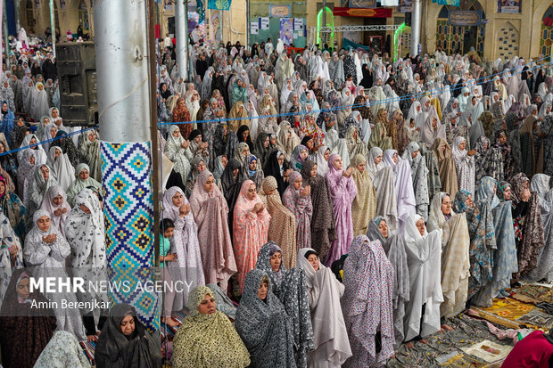 حس و حال روز اول معتکفین مسجد ولی عصر(عج) شهرستان بجنورد