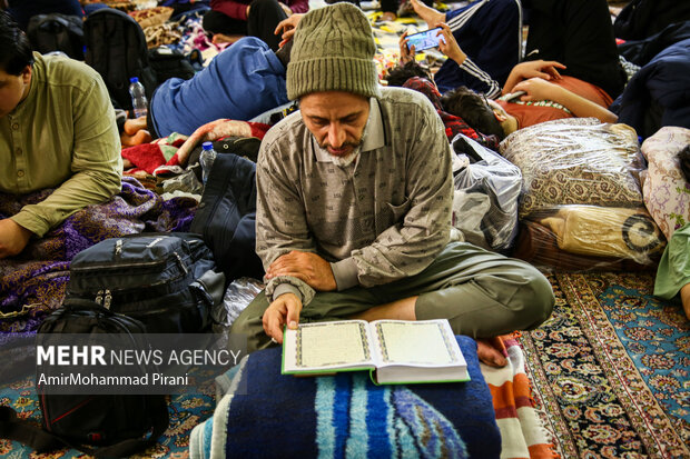 آیین معنوی اعتکاف در مسجد جمکران