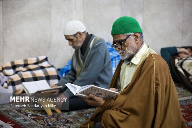 آیین معنوی اعتکاف در مشهد