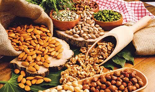 «بادام مامایی» گنجی در دل کوهستان