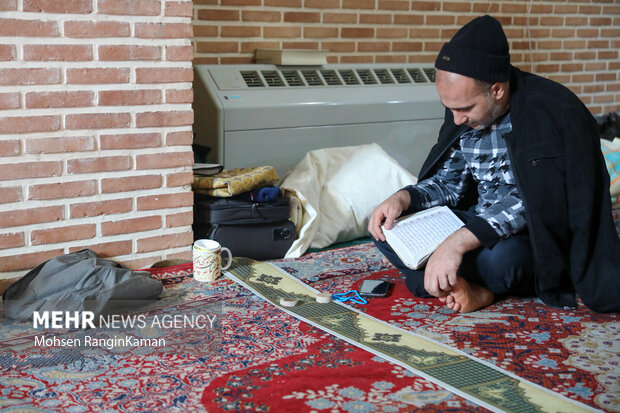 Religious seclusion ceremony at Imam Mosque in Bazaar
