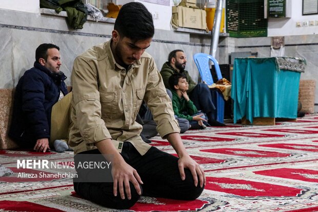 مراسم معنوی اعتکاف دانش آموزی در گیلان