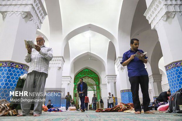 آیین معنوی «اعتکاف رجبیه» در یزد