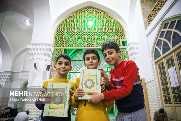 آیین معنوی «اعتکاف رجبیه» در یزد