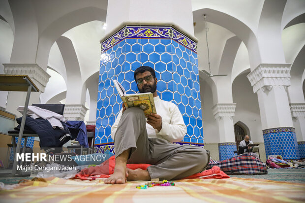آیین معنوی «اعتکاف رجبیه» در یزد