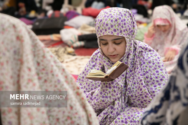 آیین اعتکاف دانش‌آموزی مسجد پنبه‌چی تهران