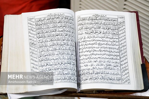 مراسم معنوی اعتکاف و قرائت دعای ام داوود در بیرجند